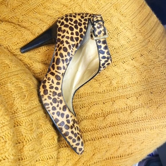 Nine West high heel Leopard print shoes 7.5 - Picture 2 of 9